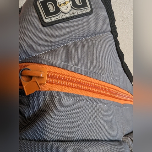 DIAPER DUDE MESSENGER DIAPER BAG, GRAY, ORANGE ZIPPERS, MULTIPLE POCKETS - Picture 7 of 7